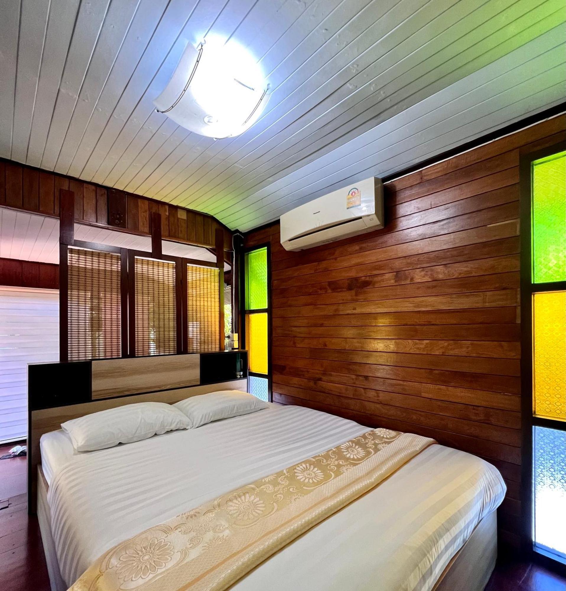 Mrt Riverside Sampran มิสเตอร์ที โฮมสเตย์-ช้องนาง エクステリア 写真